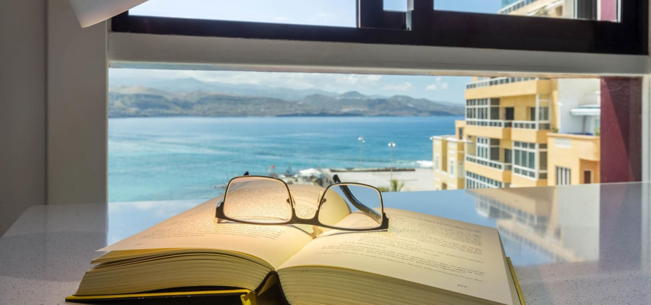 Libro Vivienda Vacacional 51 Apartamentos Juan Pérez en Playa de las Canteras