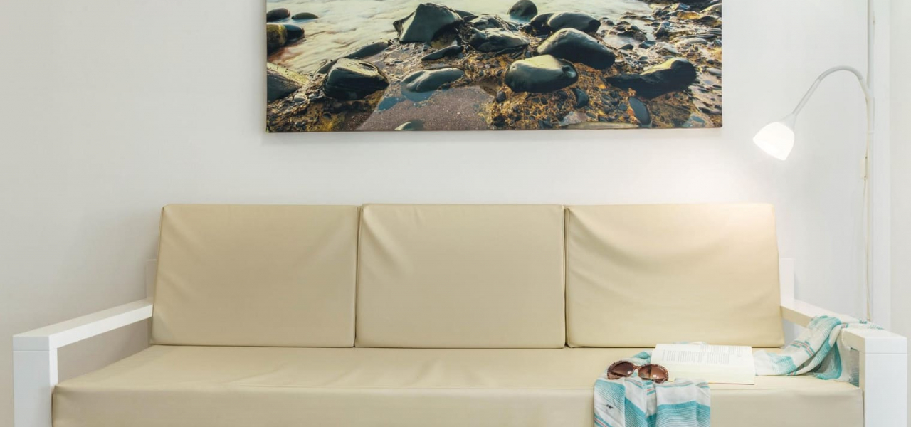 Sofá Vivienda Vacacional 50 Apartamentos Juan Pérez en Playa de las Canteras